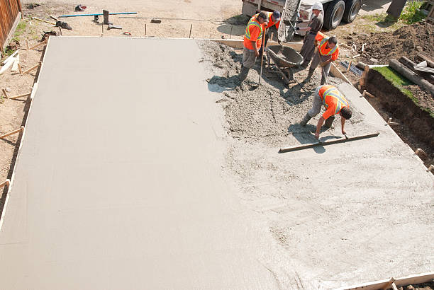 Best Custom Concrete Contractor  in Reliez Valley, CA